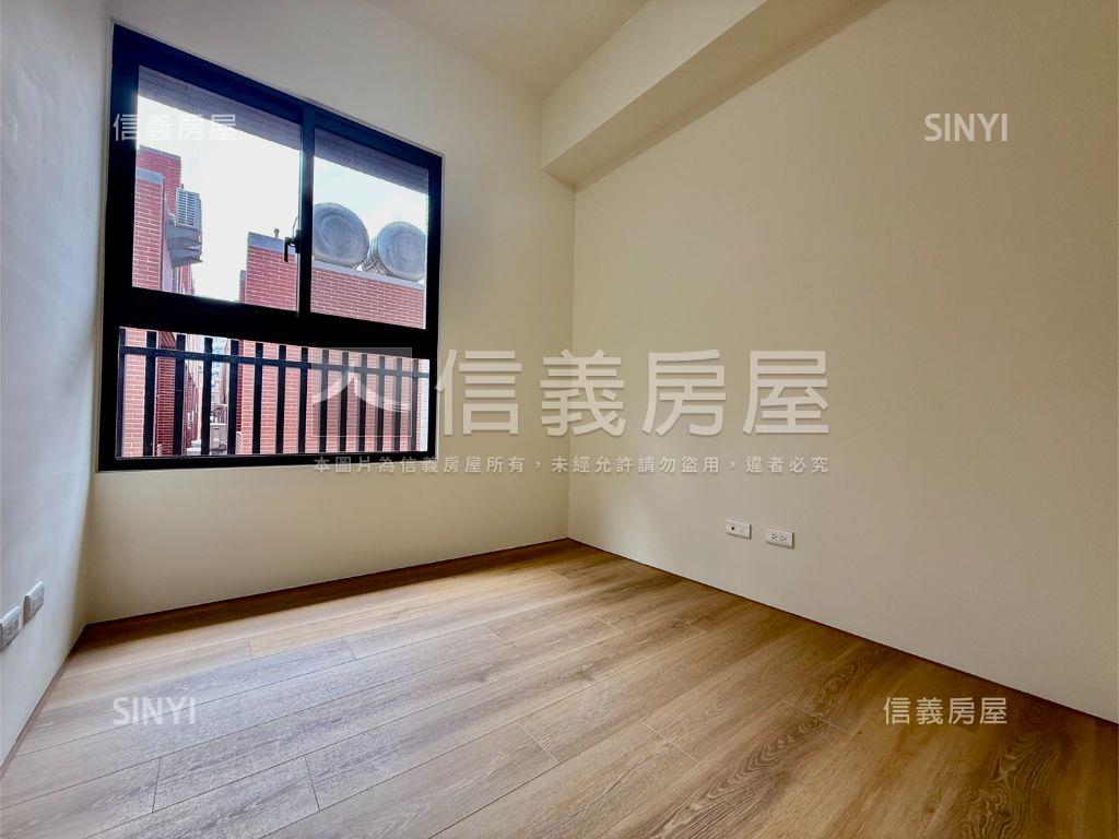 全新三房平車質感讚房屋室內格局與周邊環境