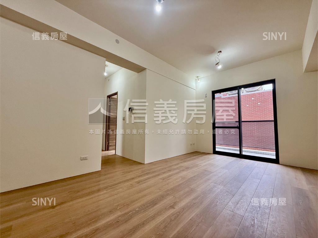 全新三房平車質感讚房屋室內格局與周邊環境