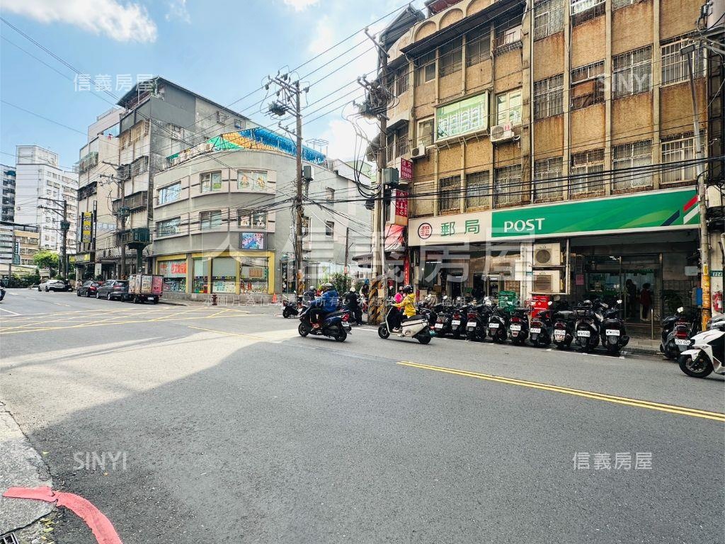 捷運三和國中電梯管理三樓房屋室內格局與周邊環境