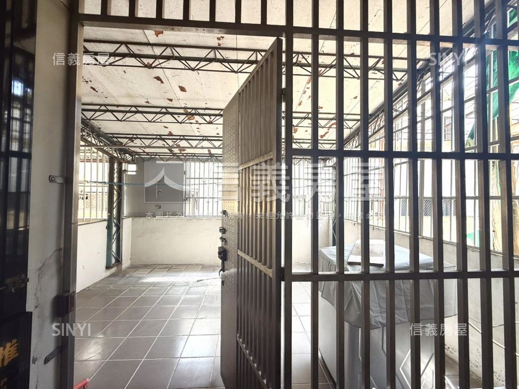 正大墩路透店稀有釋出房屋室內格局與周邊環境