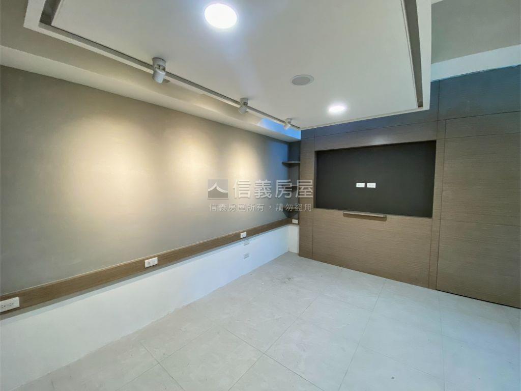 央北稀有陽光庭院戶房屋室內格局與周邊環境