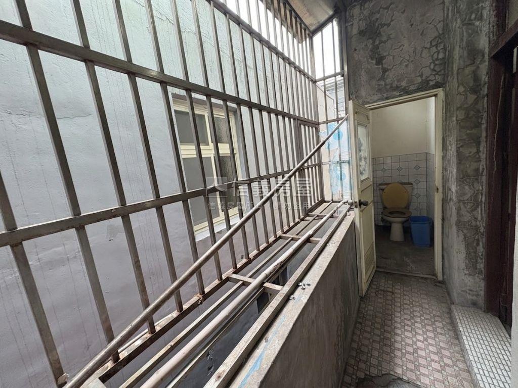 萬大路黃金地段透天店面房屋室內格局與周邊環境