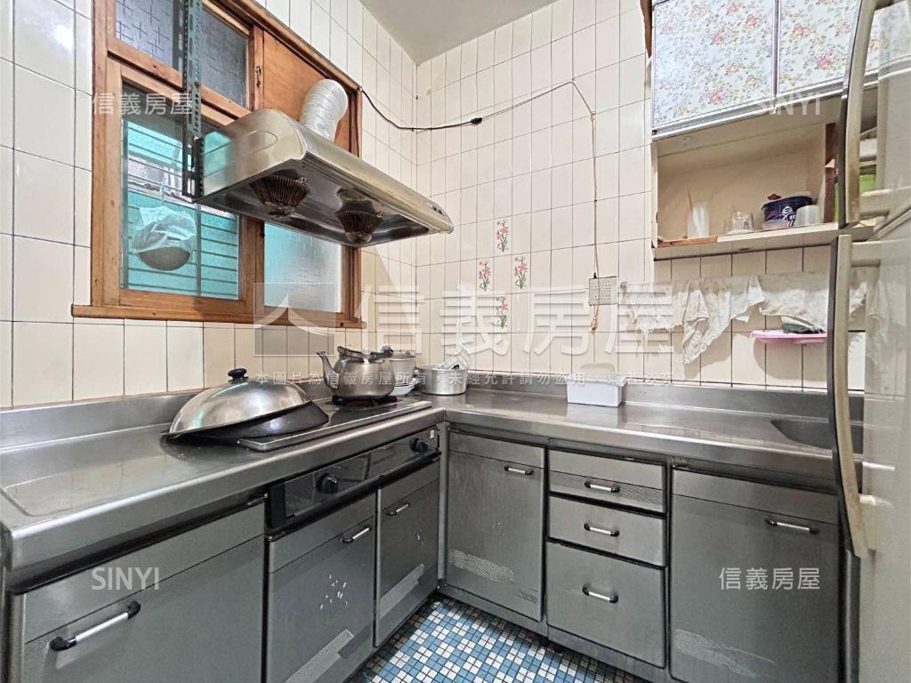 萬隆捷運邊間三房成家美寓房屋室內格局與周邊環境