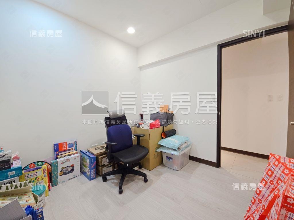 十期超優三房平車看這間房屋室內格局與周邊環境
