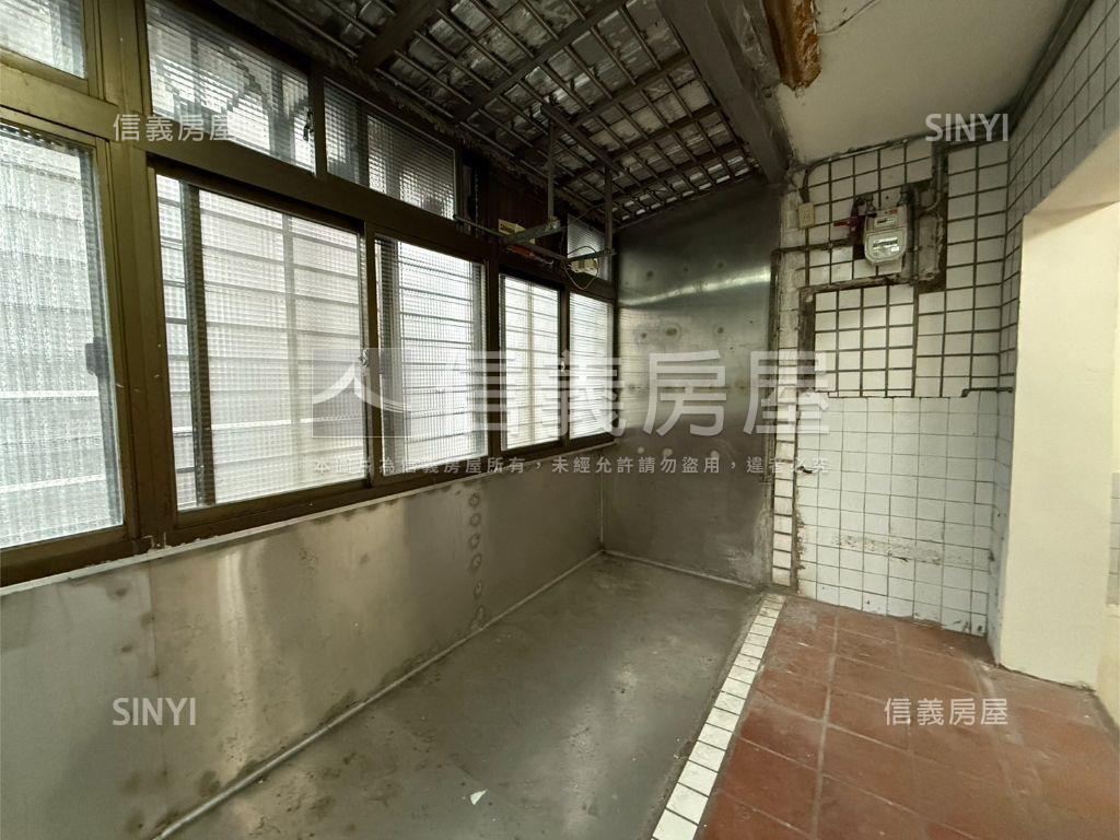 三和路低總價公寓頂加房屋室內格局與周邊環境