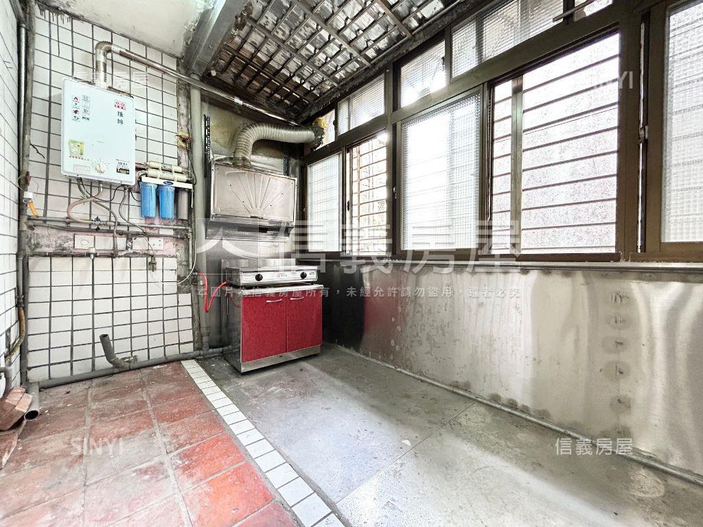 三和路低總價公寓頂加房屋室內格局與周邊環境