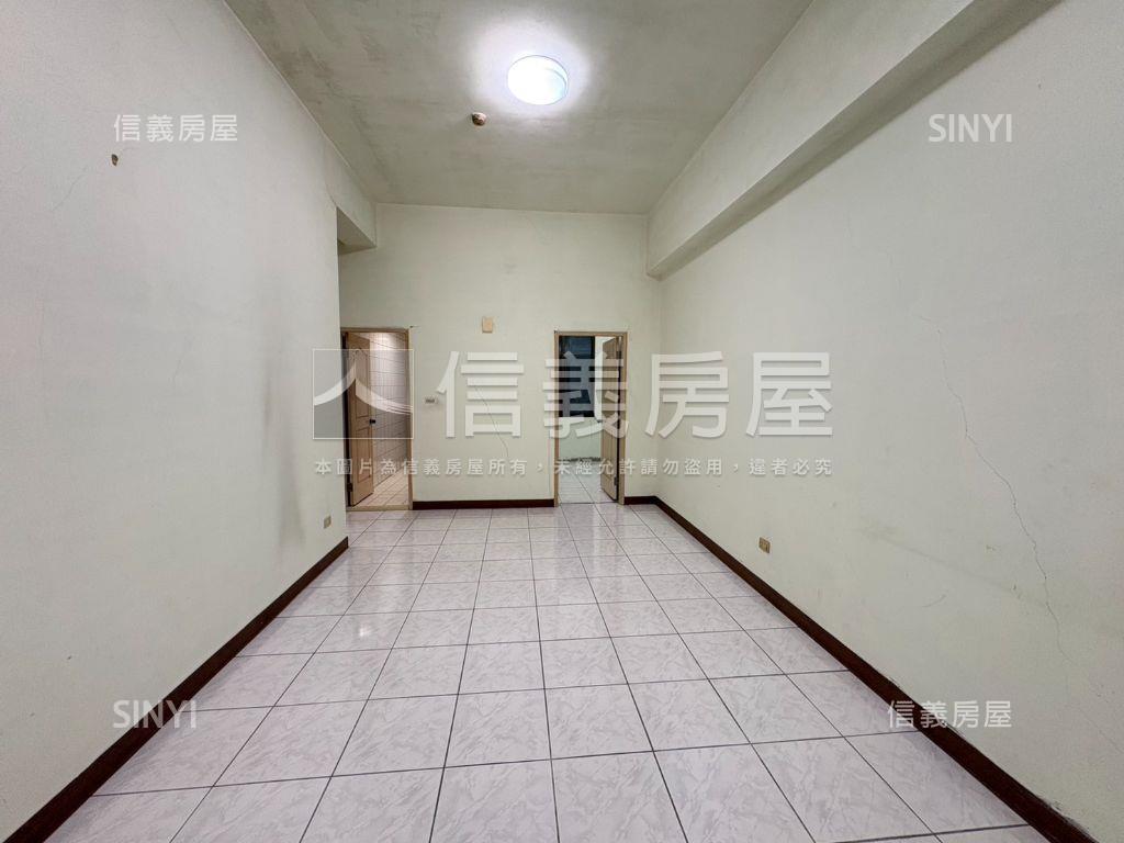 大有路稀有庭院戶三房車位房屋室內格局與周邊環境