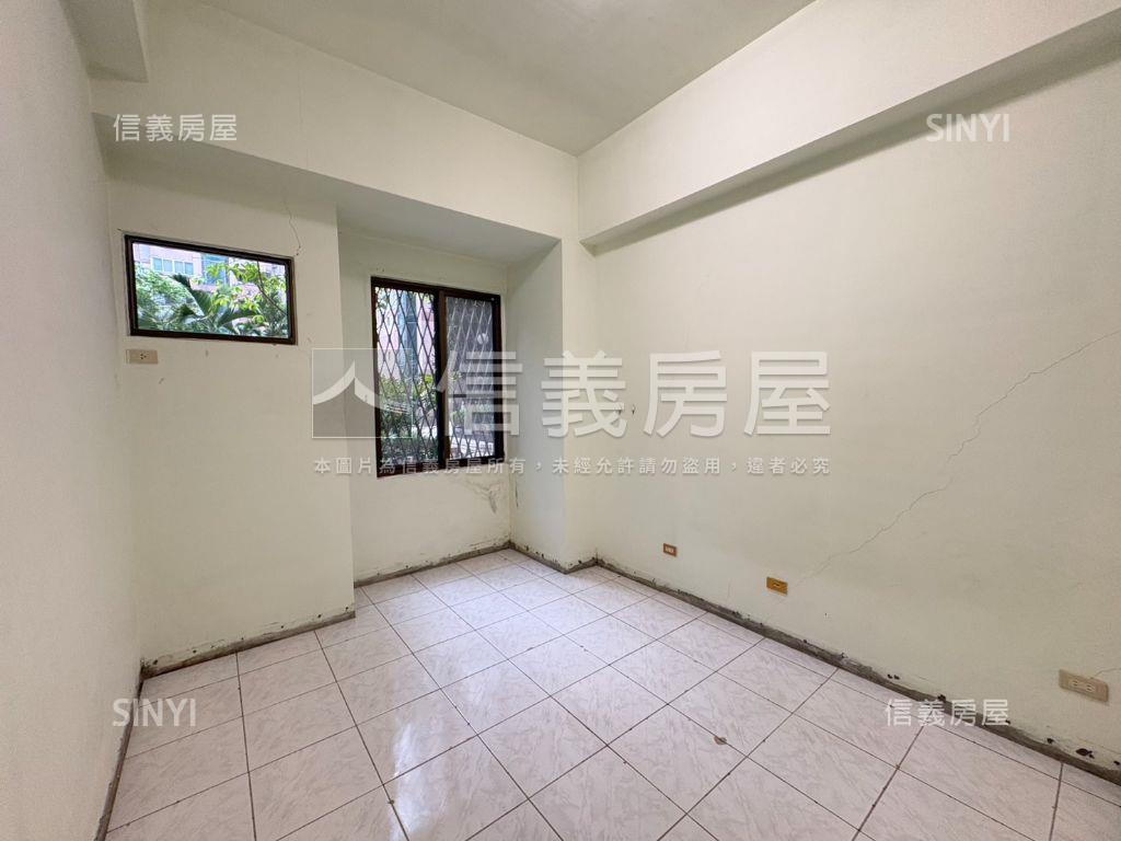 大有路稀有庭院戶三房車位房屋室內格局與周邊環境