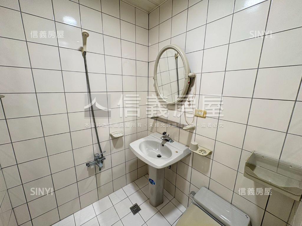 大有路稀有庭院戶三房車位房屋室內格局與周邊環境