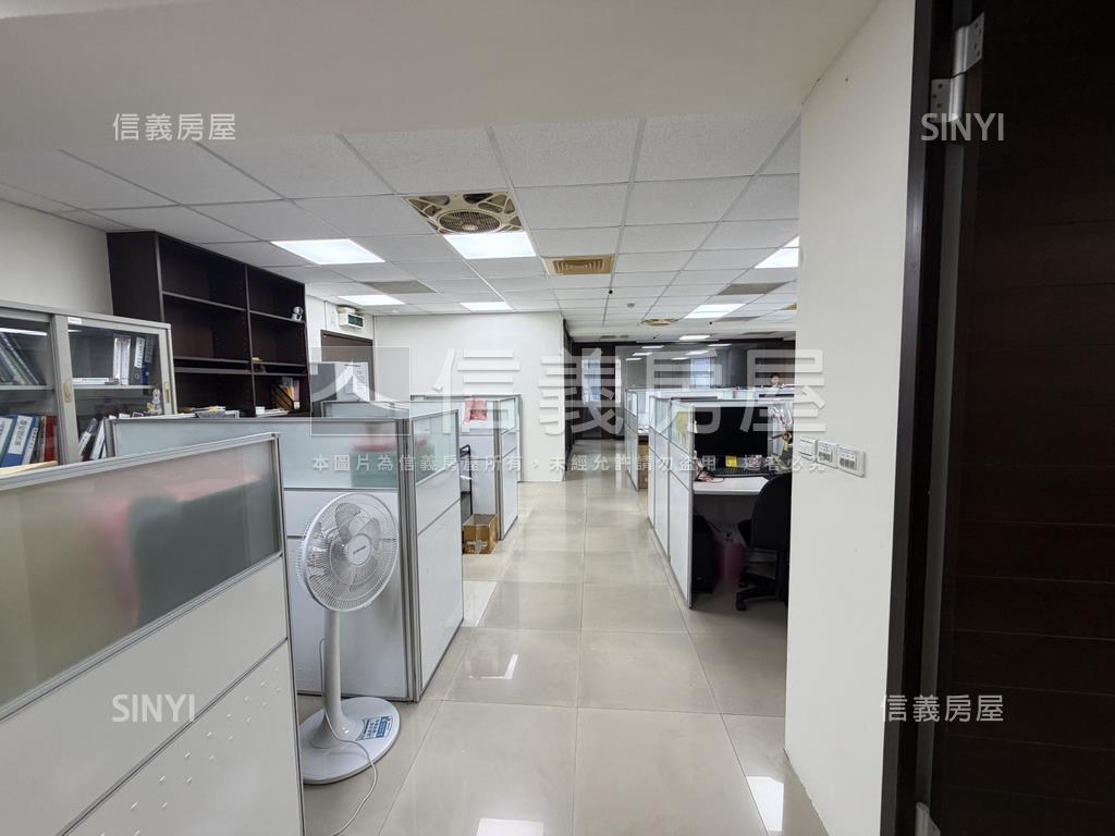 南京復興捷運美妝商辦房屋室內格局與周邊環境