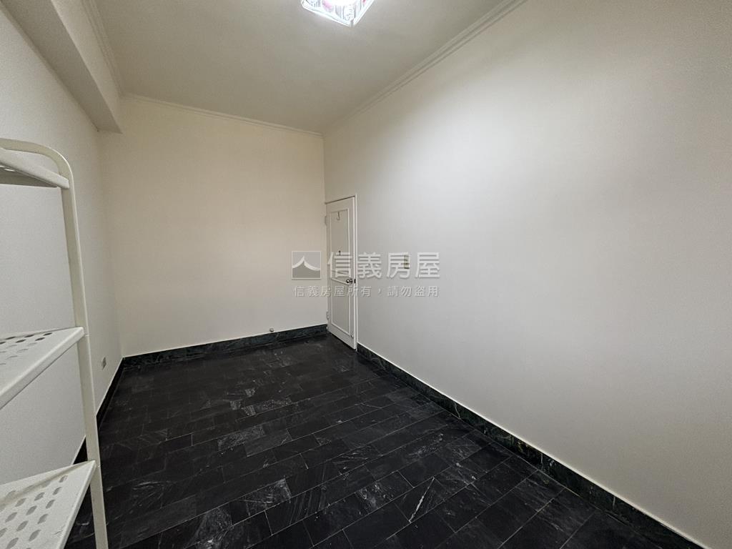 中山路邊間發財美寓房屋室內格局與周邊環境