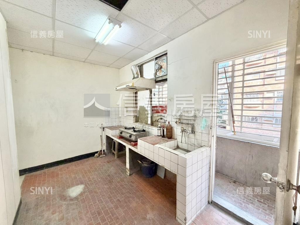 雙十．地王三樓房屋室內格局與周邊環境