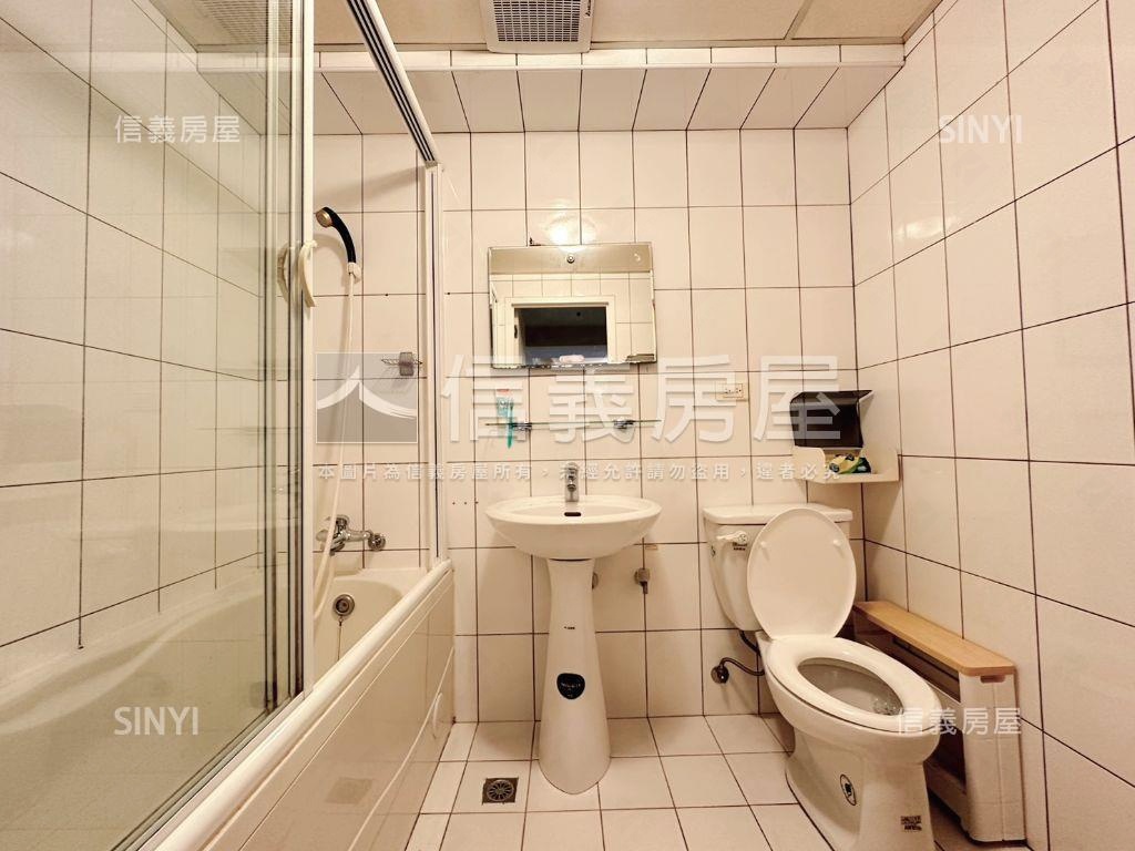 人本至善精裝潢三房車位房屋室內格局與周邊環境