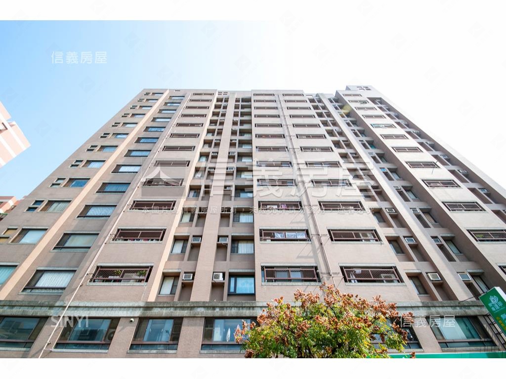 人本至善精裝潢三房車位房屋室內格局與周邊環境