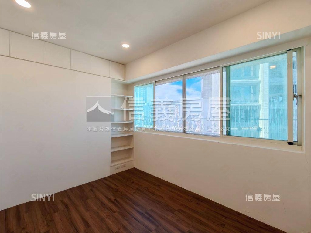【ＶＲ】捷運靜巷大戶人家房屋室內格局與周邊環境