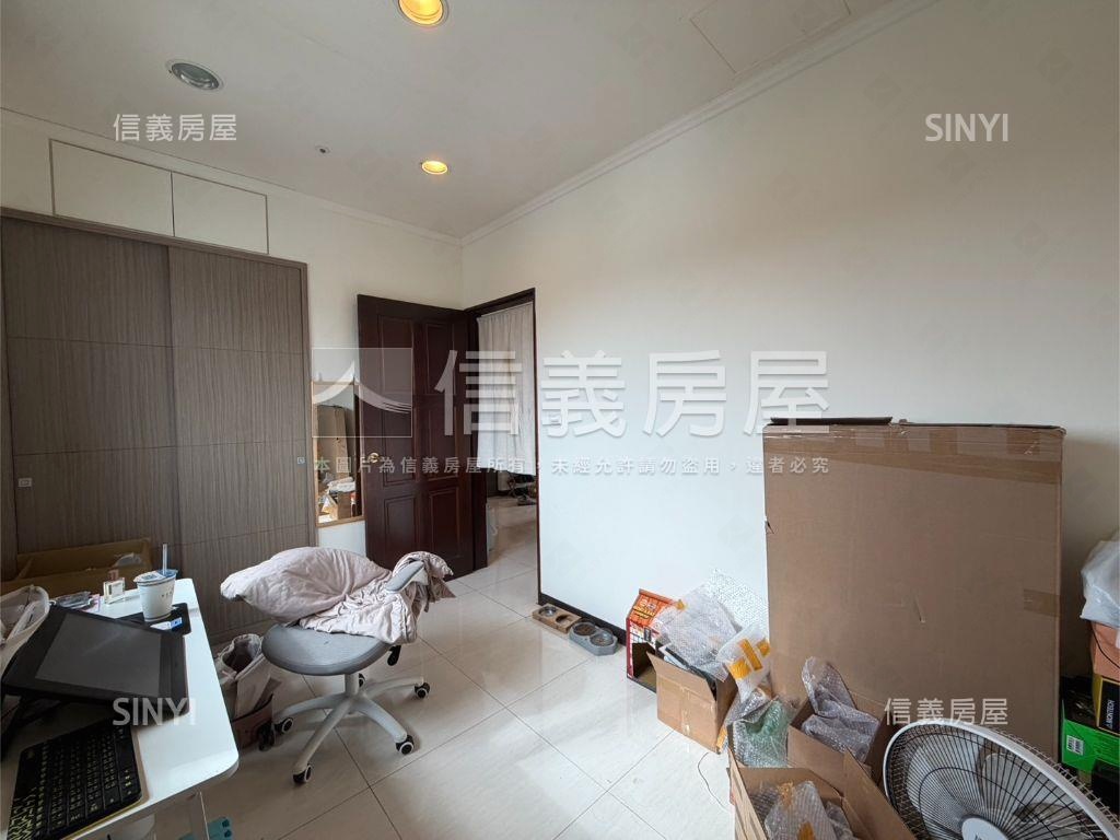 光影築巢新世代二房車位房屋室內格局與周邊環境