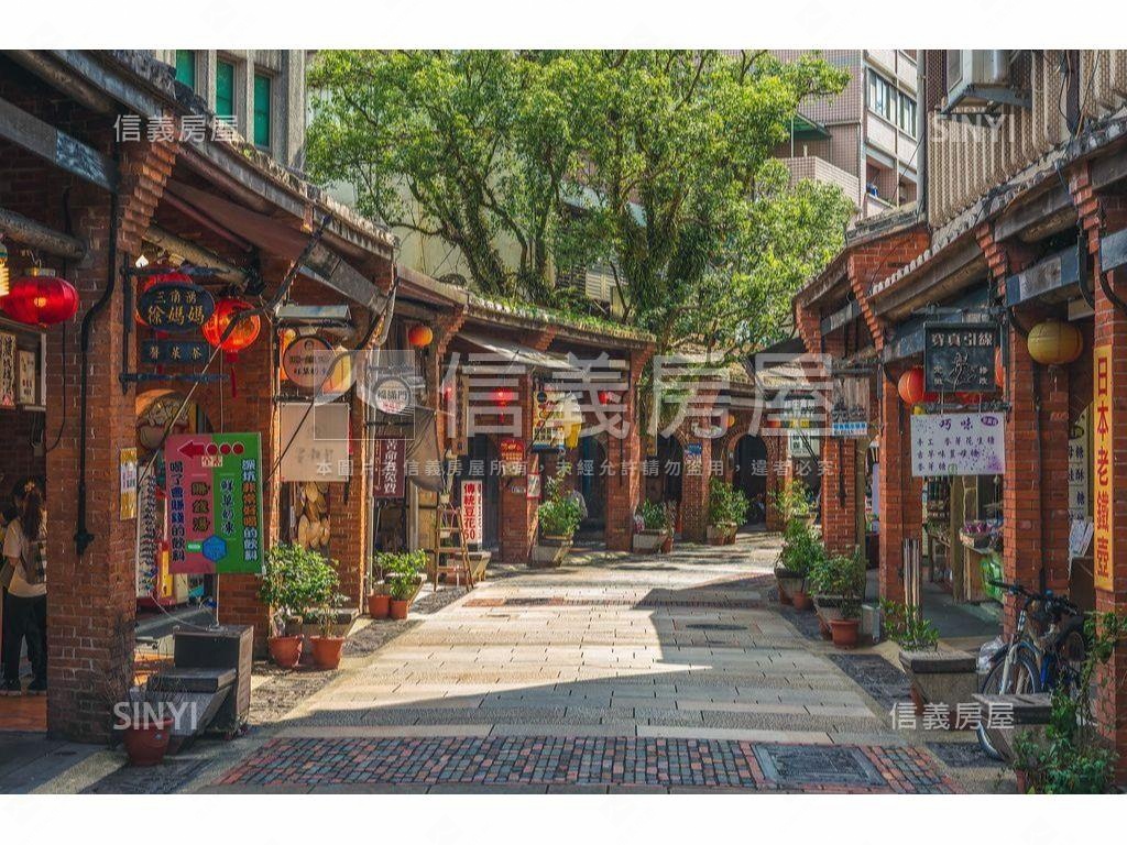 新接★方正公寓頂加房屋室內格局與周邊環境