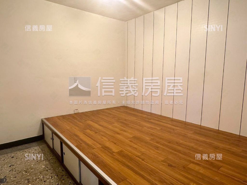 新接★方正公寓頂加房屋室內格局與周邊環境