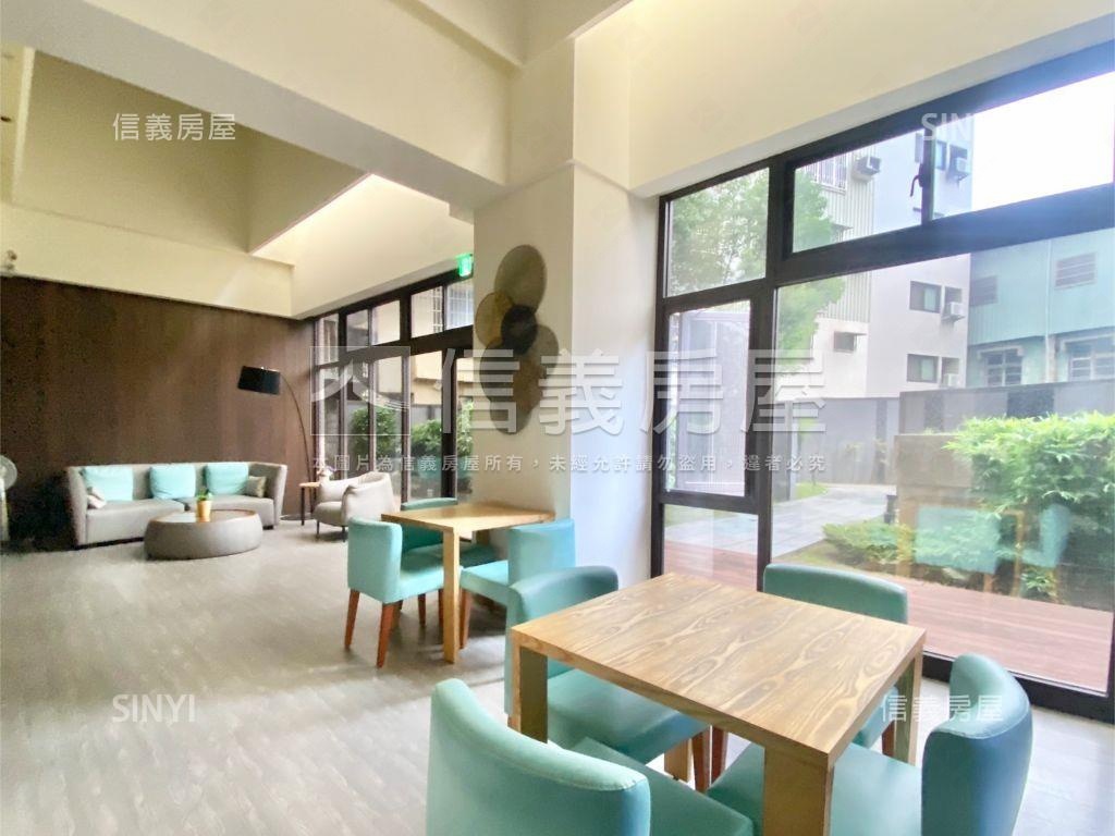 近中山醫約８年屋二房平車房屋室內格局與周邊環境