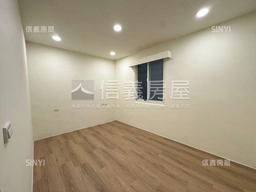 屋主誠意出售公寓二樓房屋室內格局與周邊環境