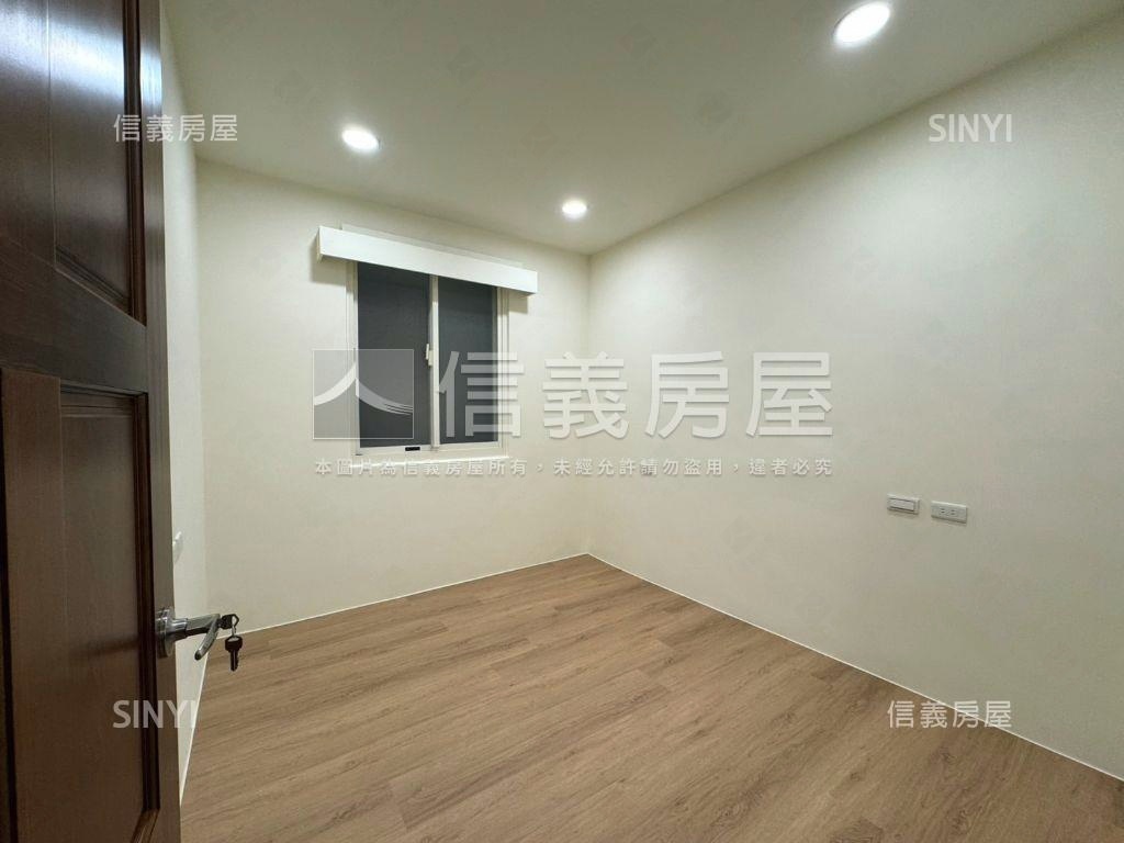 屋主誠意出售公寓二樓房屋室內格局與周邊環境