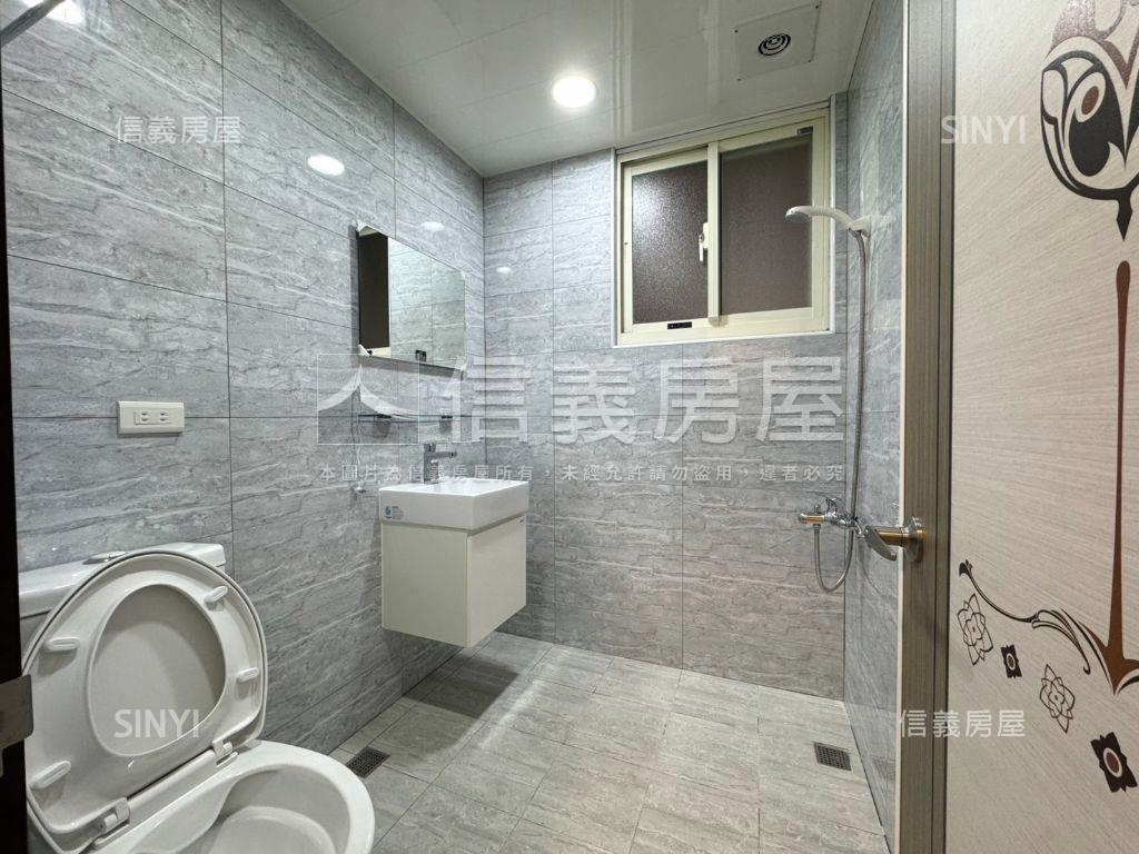 屋主誠意出售公寓二樓房屋室內格局與周邊環境