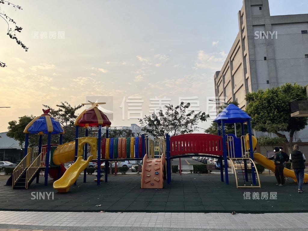 全新美華廈房屋室內格局與周邊環境