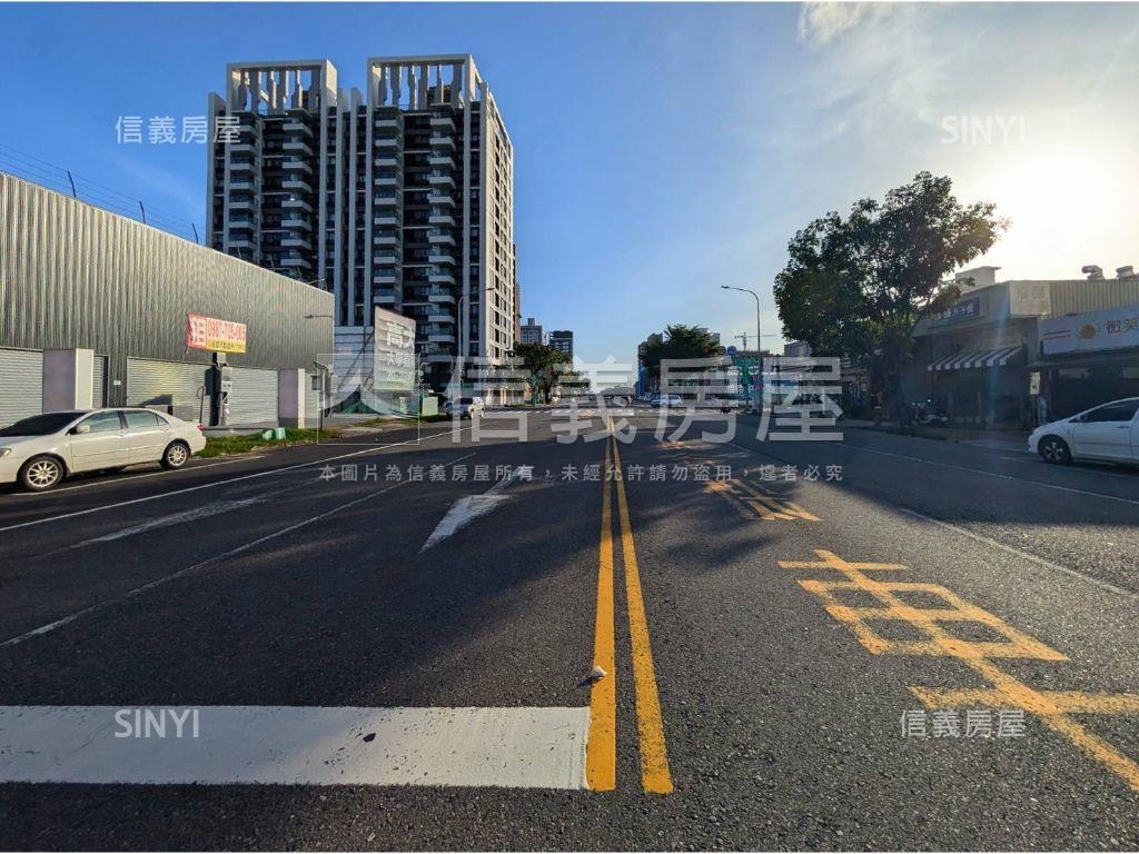 高大特區燙金三角窗店霸房屋室內格局與周邊環境