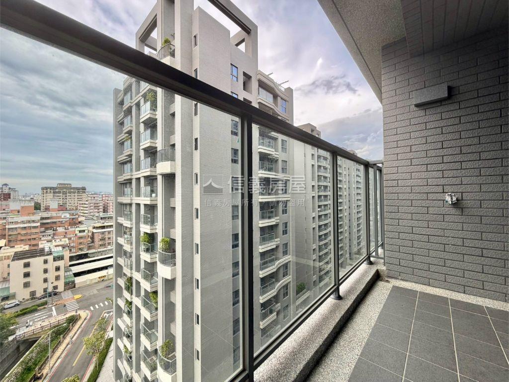 御景莊園景觀四房雙車房屋室內格局與周邊環境