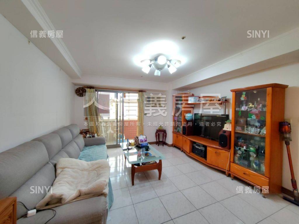 力霸溫馨成家三房車位房屋室內格局與周邊環境