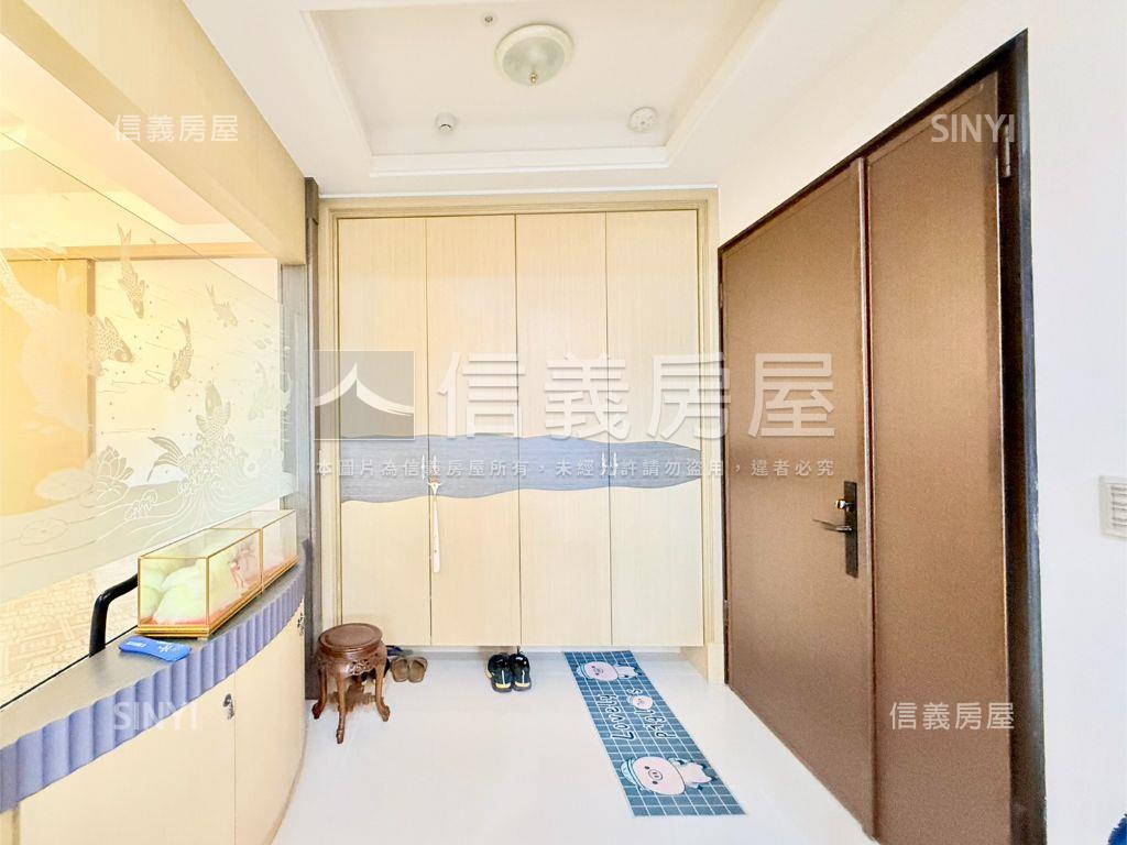 稀有釋出大空間德鑫Ｖ１房屋室內格局與周邊環境