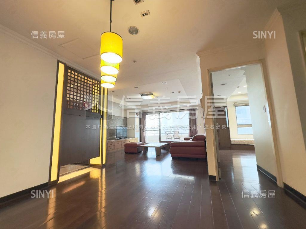 近美術館三面採光震後高樓房屋室內格局與周邊環境