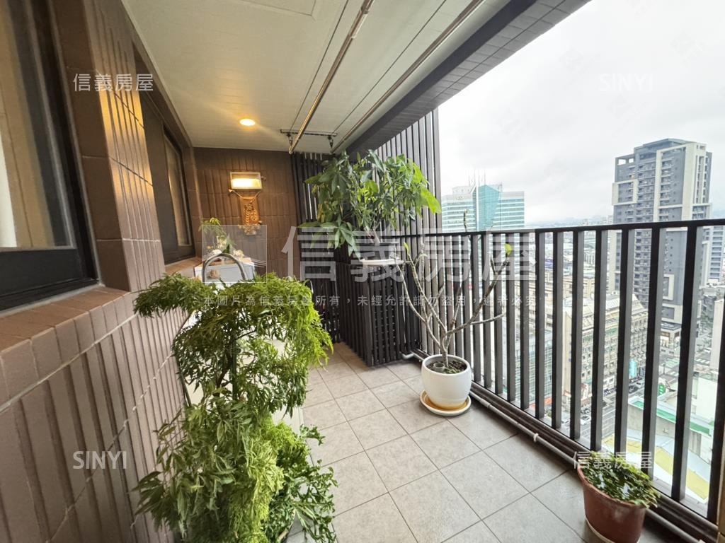 國泰●三車位奢華典雅豪邸房屋室內格局與周邊環境