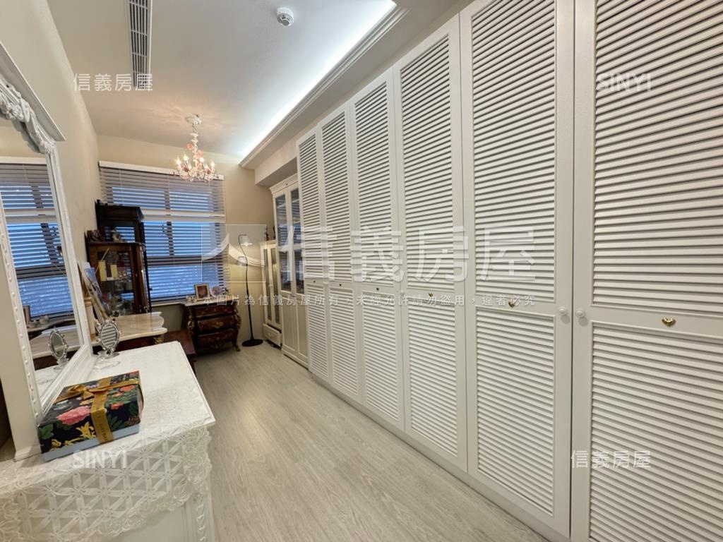 國泰●三車位奢華典雅豪邸房屋室內格局與周邊環境