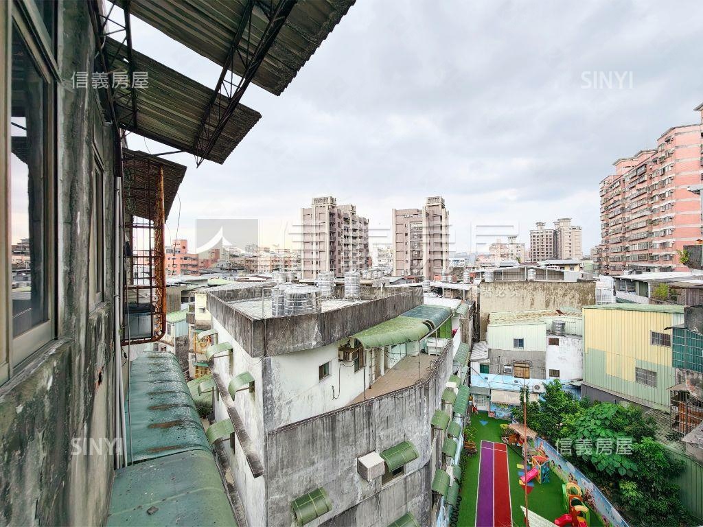 稀有邊間採光低總價３房房屋室內格局與周邊環境