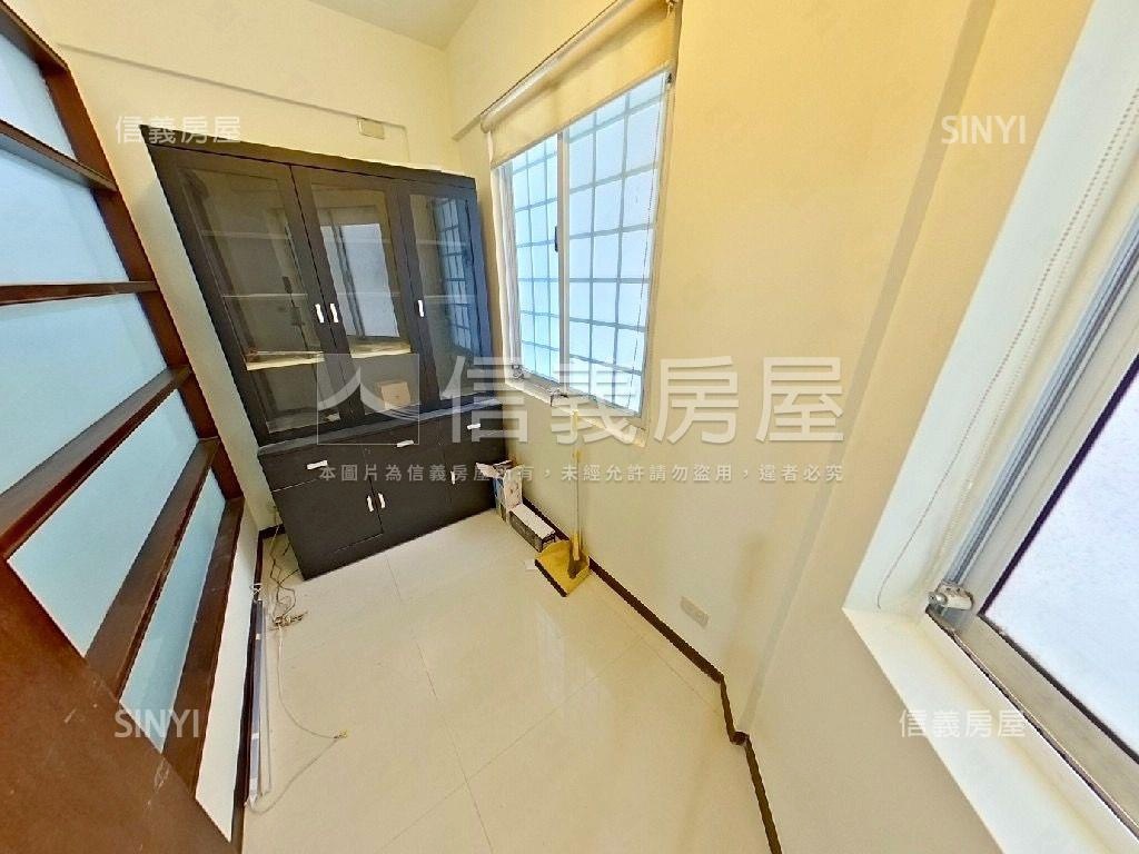 溫馨暖陽宜人琚房屋室內格局與周邊環境