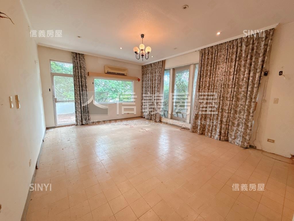 奇岩大戶別墅房屋室內格局與周邊環境