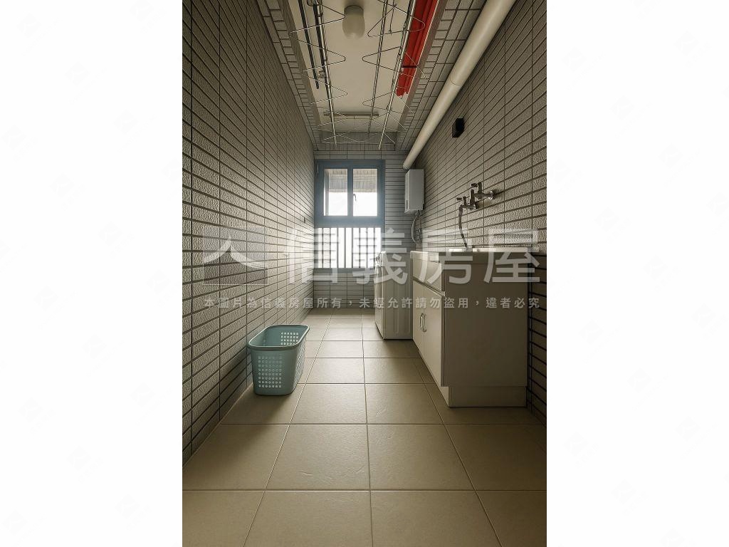 孩子王２高樓視野三房平車房屋室內格局與周邊環境