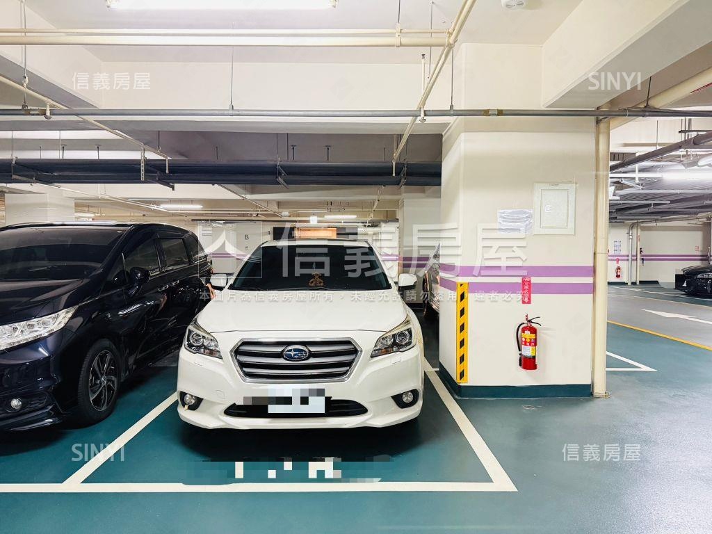 孩子王２高樓視野三房平車房屋室內格局與周邊環境