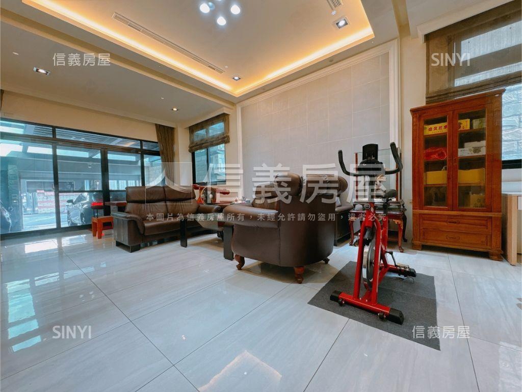 七期獨棟霸氣裝潢電梯豪墅房屋室內格局與周邊環境