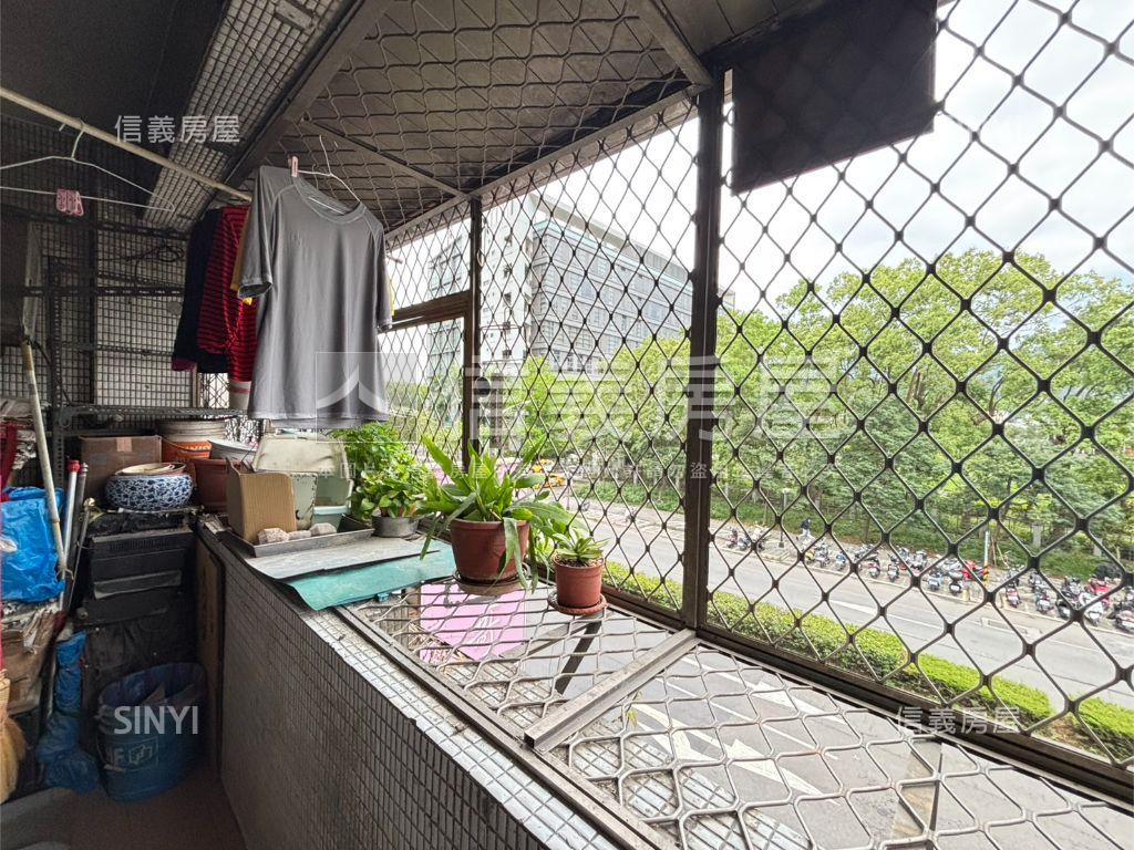 頂埔站約三分鐘大空間三樓房屋室內格局與周邊環境