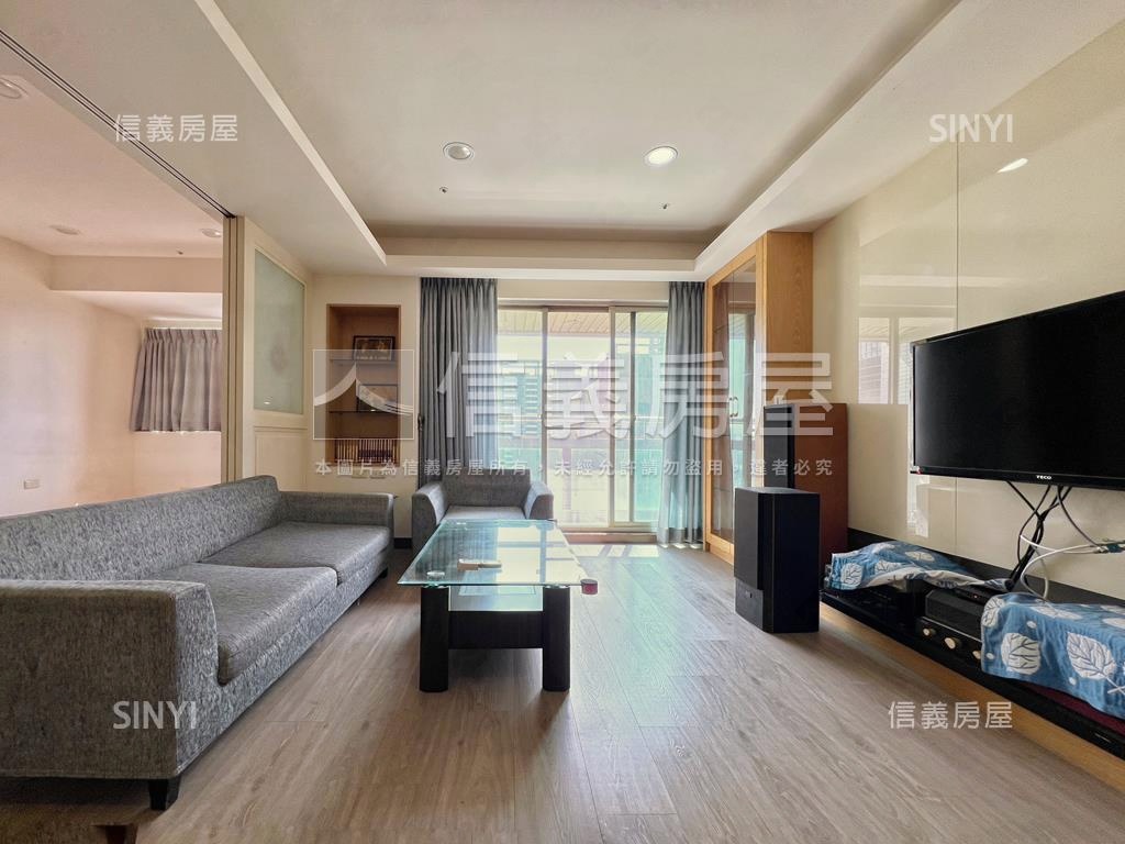 亞灣‧夢萊茵‧四房房屋室內格局與周邊環境