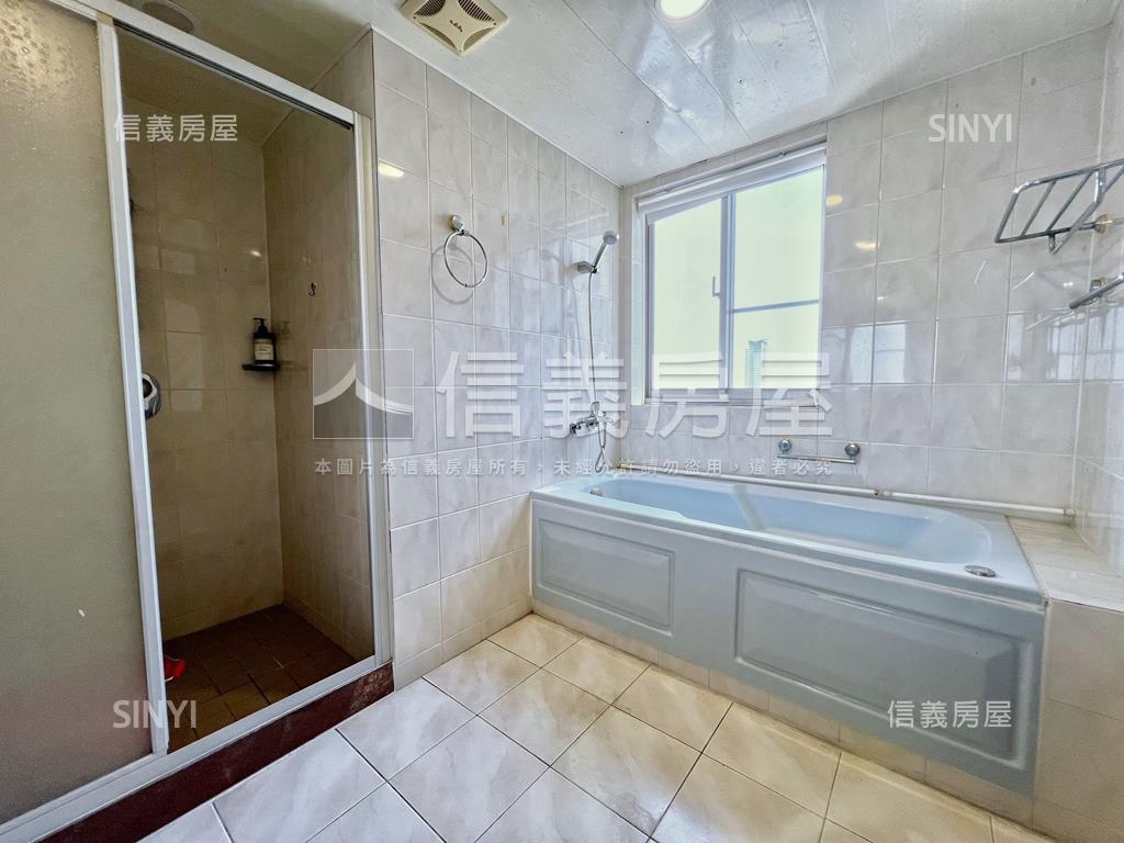 亞灣‧夢萊茵‧四房房屋室內格局與周邊環境