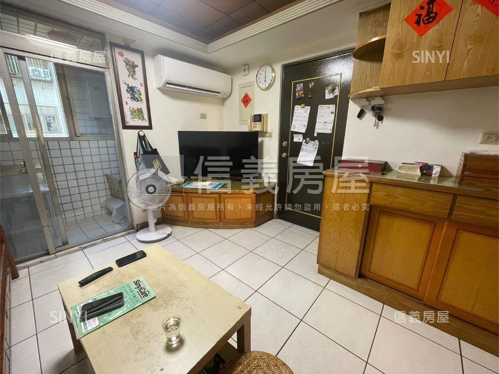 邊間高樓亮麗３房房屋室內格局與周邊環境