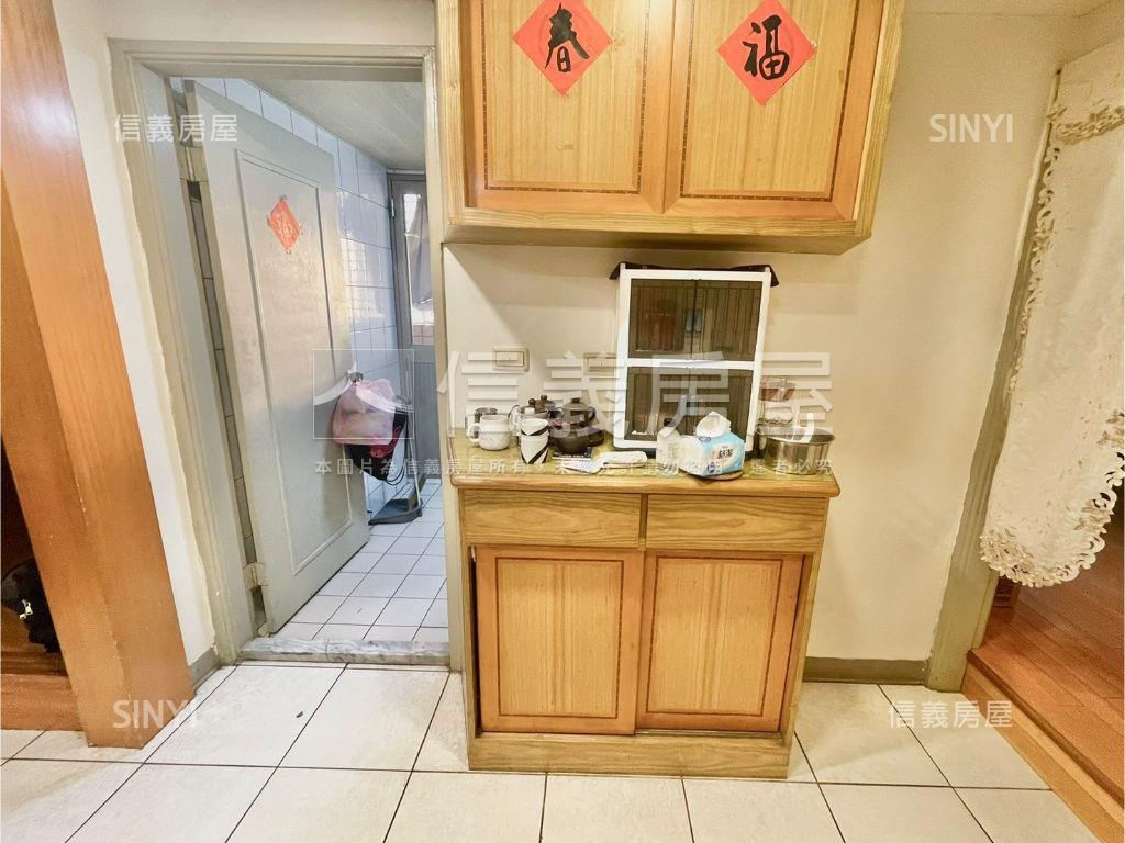 邊間高樓亮麗３房房屋室內格局與周邊環境