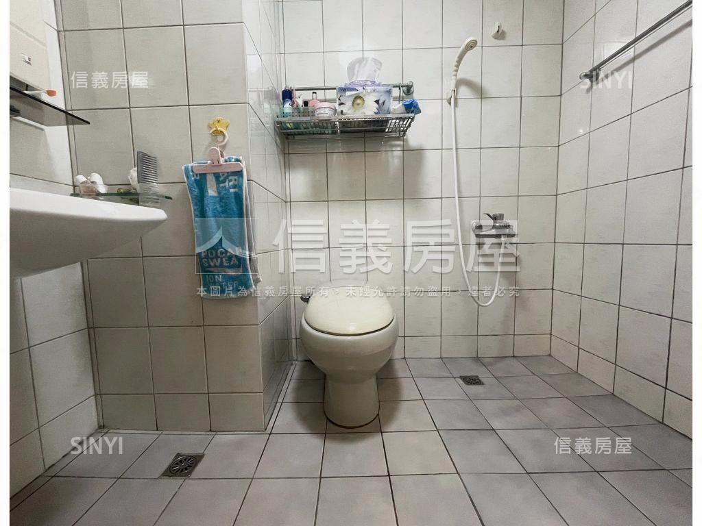 邊間高樓亮麗３房房屋室內格局與周邊環境