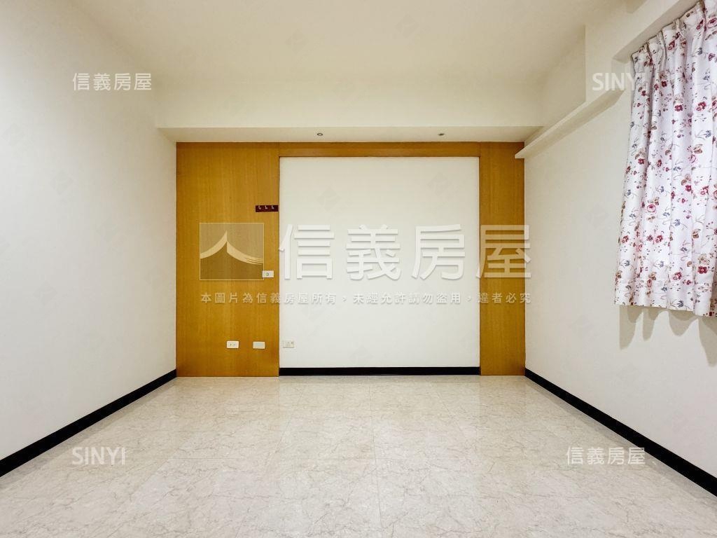 遠百生活圈稀有美三房房屋室內格局與周邊環境