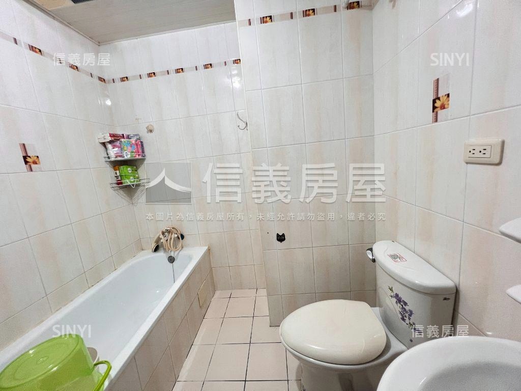 遠百生活圈稀有美三房房屋室內格局與周邊環境