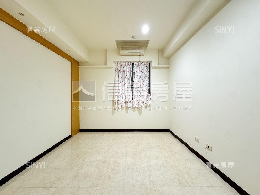 遠百生活圈稀有美三房房屋室內格局與周邊環境