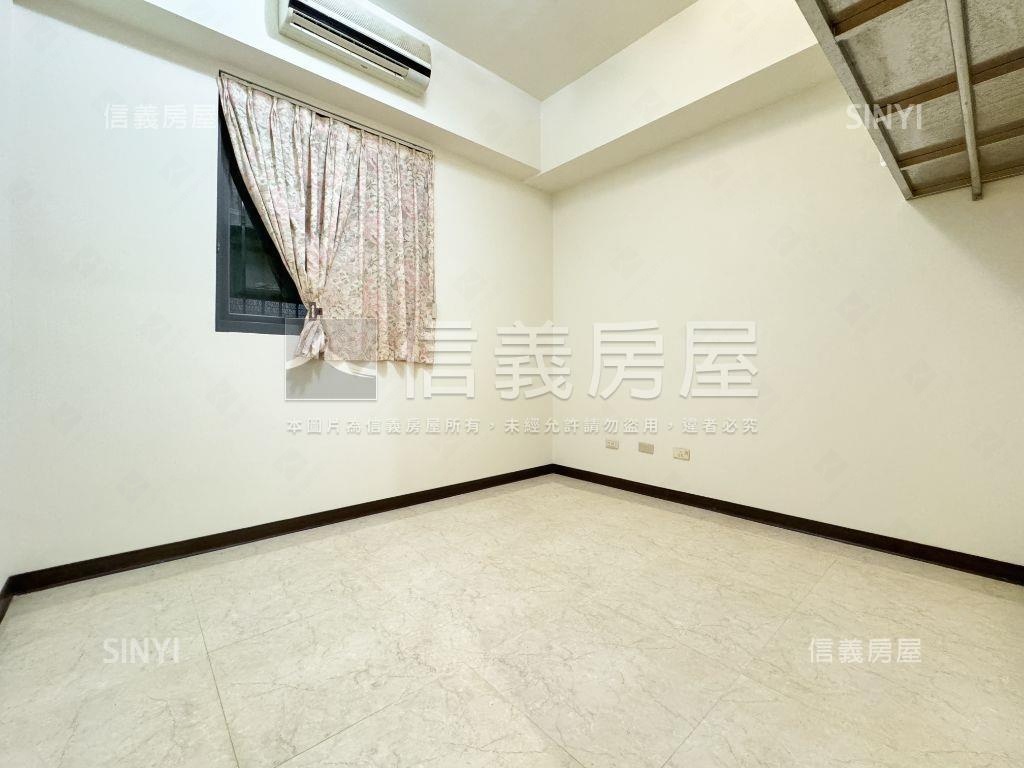 遠百生活圈稀有美三房房屋室內格局與周邊環境